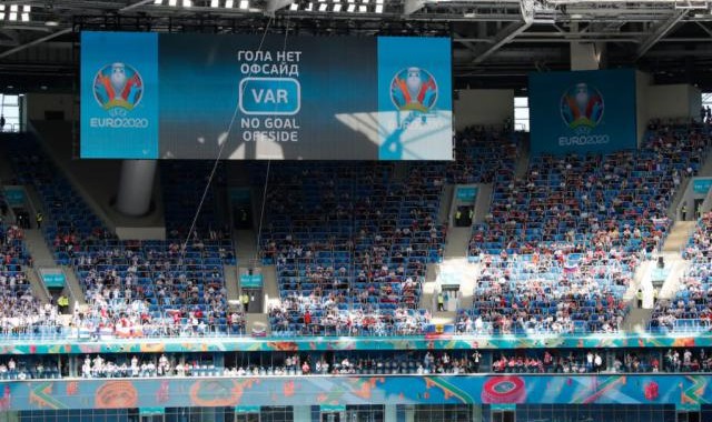 开云体育平台-【观察】不做主角操作规范 VAR欧洲杯展露最佳形态