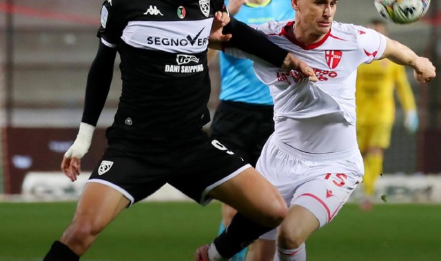 开云体育官网-意乙斯佩齐亚客场2：2战平帕多瓦，科莫托首发打满全场|多纳多尼|帕多瓦队|AC米兰|米兰|教练_新浪体育_新浪新闻