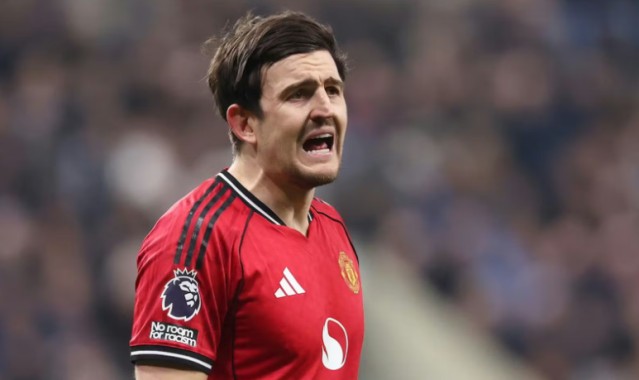 开云体育官网-马奎尔梦回巅峰：曼联3-1力克维拉，世界杯门票还有戏？