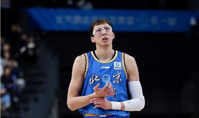 周琦末节神秘消失北京主场输给山西，许利民说的对：球队没希望了